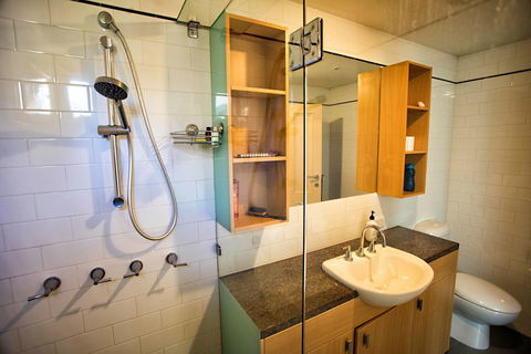 WHARF COTTAGE - Australian Directory 3