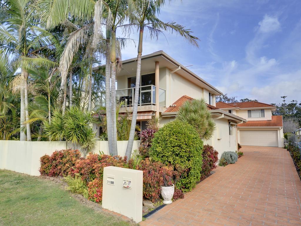 Nelson Bay NSW Australian Directory