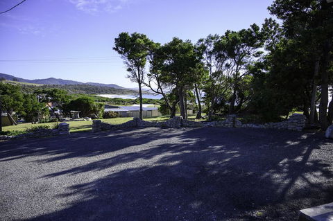 White Sands Estate - Australian Directory 1