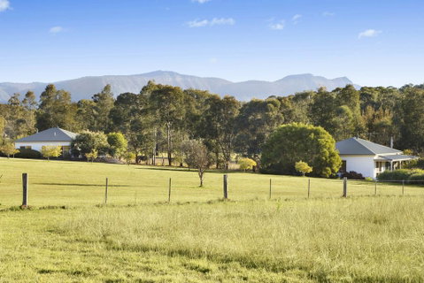 Windsors Edge Cottage Pokolbin - Australian Directory 1