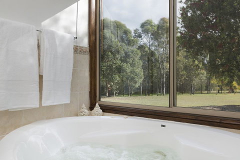 Windsors Edge Cottage Pokolbin - Australian Directory 2