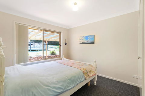 Wirra By The Sea, Dalmeny - Australian Directory 1