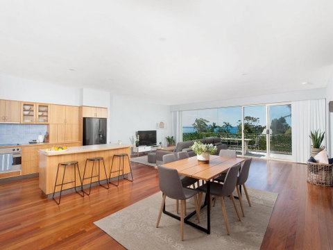 Wollomi Vues At Nelson Bay - Australian Directory 3