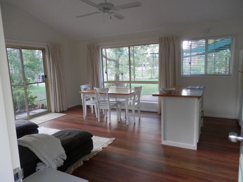 Wondai Hideaway Apartment - Australian Directory 0
