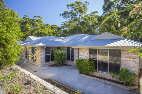 Wonder On Wattlevale - Australian Directory 0