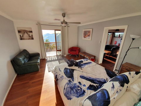 Wonderland Retreat - Australian Directory 1