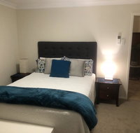 Woodford Gardens - Australian Directory