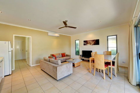 Woodgate Beach Houses - Australian Directory 1