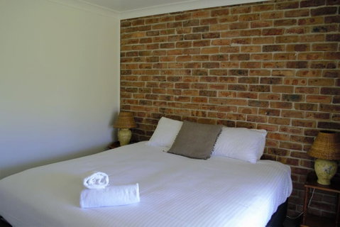 Woolshed Hill Estate - Australian Directory 3