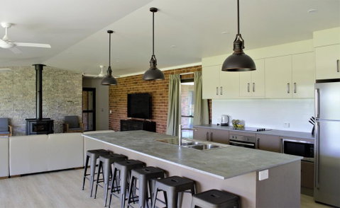 Woolshed Hill Estate - Australian Directory 1