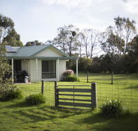 Woongara Cottage - Pet friendly country retreat - Australian Directory