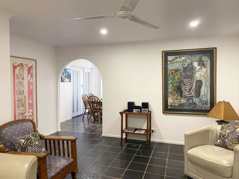 Woorim Secluded Palms Cottage - Australian Directory 3