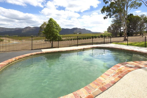 Worthington's Guest Cottage - Australian Directory 1