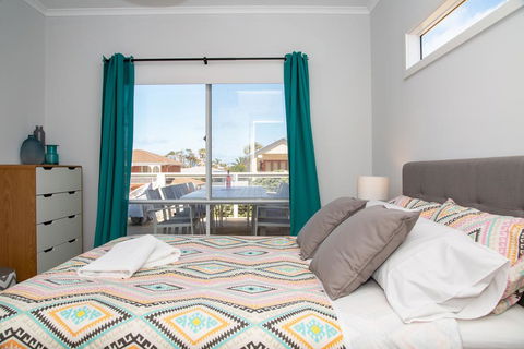 Xanadu - Aldinga Beach - Australian Directory 2