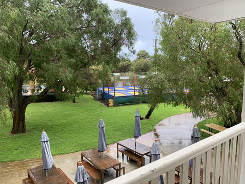 Xcape At The Cape - Australian Directory 0