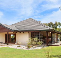 Yallingup Retreat - Australian Directory