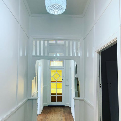 Yellow Door House Adelong - Australian Directory 3