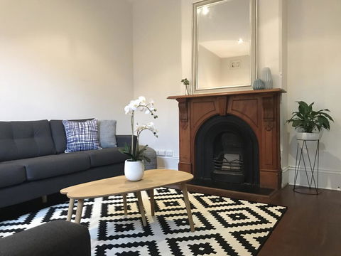 Zaara - Australian Directory 0