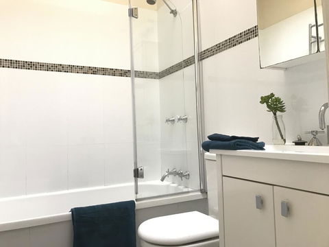 Zaara - Australian Directory 1