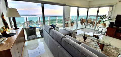 ZEN BY THE WATER - Darwin Premier Retreat - Australian Directory 2