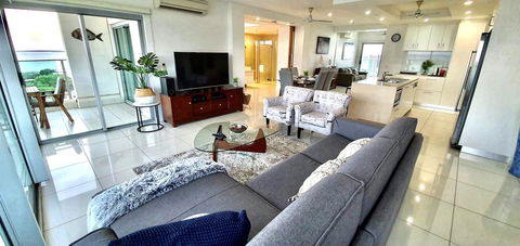 ZEN BY THE WATER - Darwin Premier Retreat - Australian Directory 1