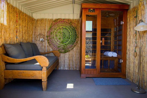 Zen Escape Guest House - Australian Directory 2