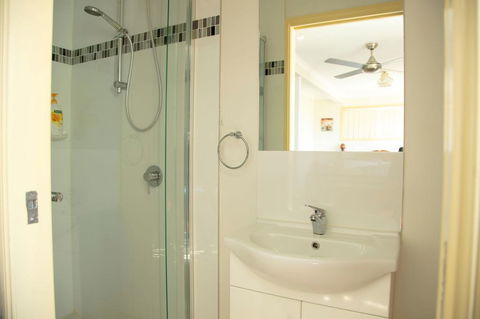 Zen Escape Guest House - Australian Directory 1