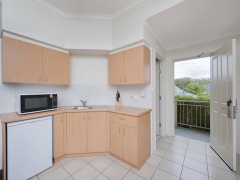 Zenith Studio, Unit 4/10 Messines Street - Australian Directory 1
