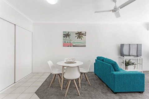 Zenith Unit 7 - Shoal Bay - Australian Directory 3