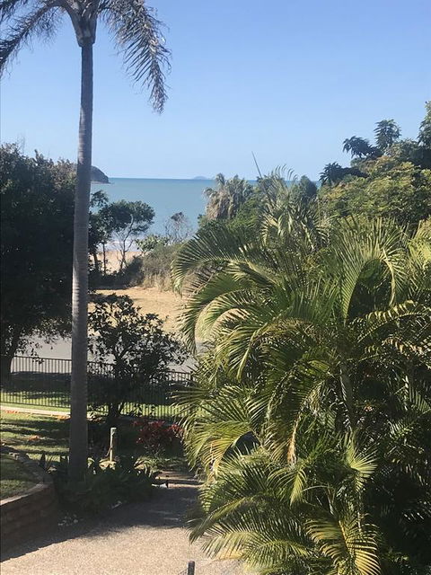 Zilzie House - Australian Directory 3