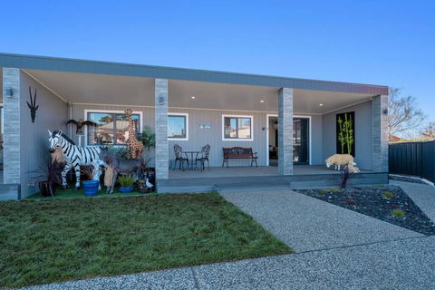 Zoo Villas: Villa Giraffe - Central Wynyard - Australian Directory 2