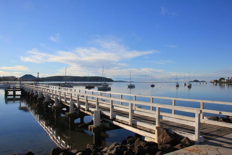 Zorba Waterfront Motel - Australian Directory 1