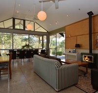 Elfin Hill Vineyard Accommodation - Australian Directory
