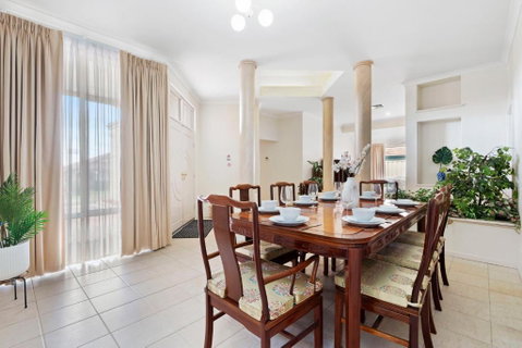8 Flecker - Winthrop Mansion - Australian Directory 2