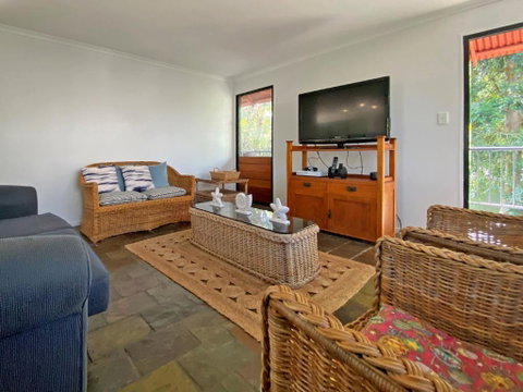 A BEACH AFFAIR - Australian Directory 2