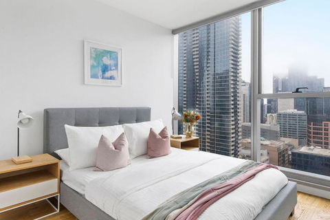 A Chic & Lovely 2BR Apt CBD With City Views - Australian Directory 0