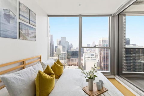 A Comfy 2BR Apt W City Views Near Southern Cross - Australian Directory 4