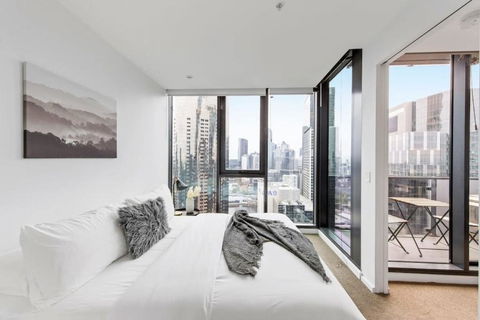 A Cozy 2BR Apt With Yarra Views FREE Parking - Australian Directory 0