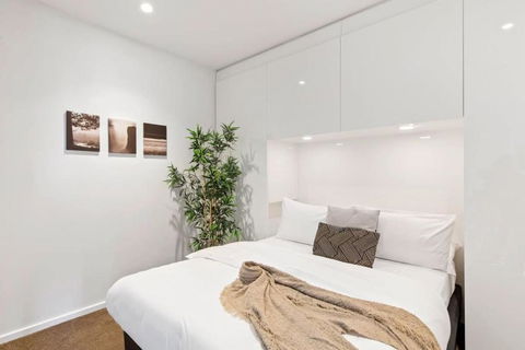 A Cozy 2BR Apt With Yarra Views FREE Parking - Australian Directory 3