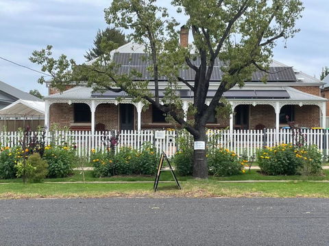 A Homestead On Market - Australian Directory 2