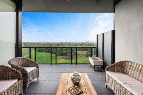 A Taste Of Paradise In Inner City Suburbia - Australian Directory 4
