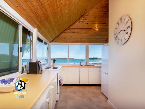 Absolute Beachfront 3BR 2BA Home W/ Beach Track - Australian Directory 4