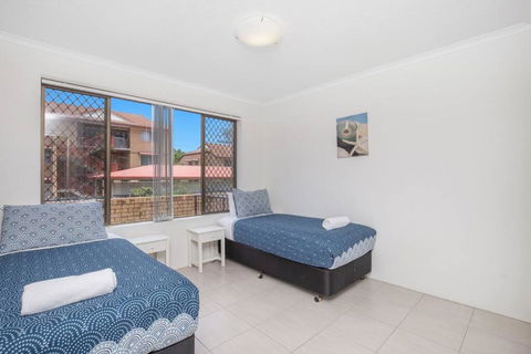 Absolute Beachfront Apartment! - Australian Directory 2