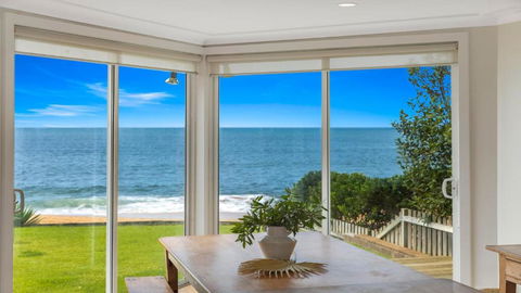 Absolute Beachfront Beauty - Pearl Beach - Australian Directory 4