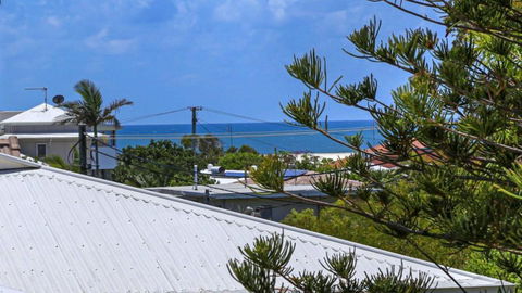 Acacia House - Australian Directory 2