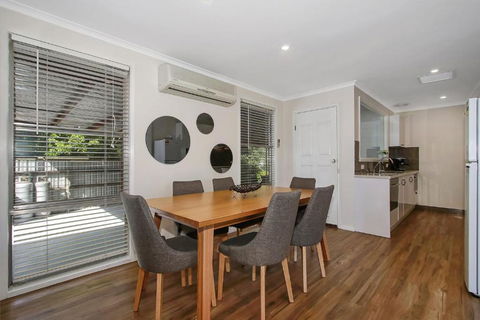 Acaronar- Great Value For Money - Australian Directory 2