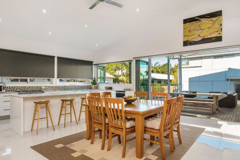A Perfect Stay - Aditi - Australian Directory 2
