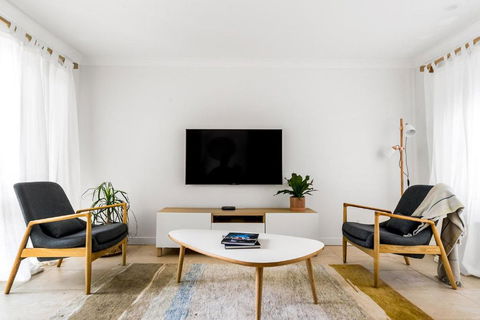 A Perfect Stay - Baby Blue - Australian Directory 2