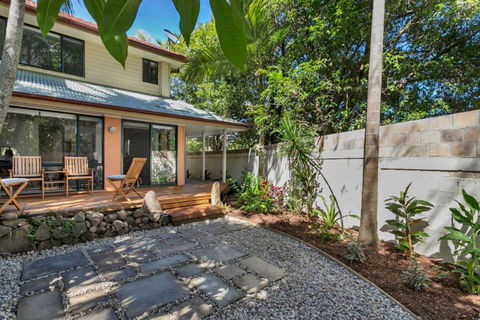 A Perfect Stay - Mahogany Lodge - Australian Directory 1