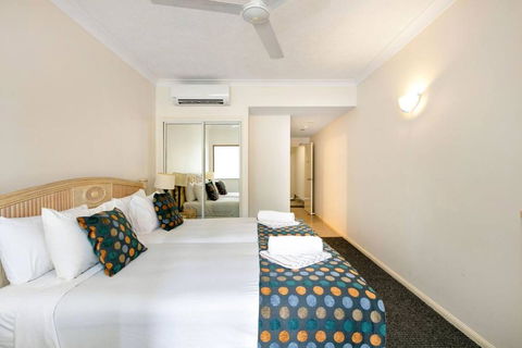 Alassio Poolside Resort - Palm Cove Beachfront Oasis - Australian Directory 4